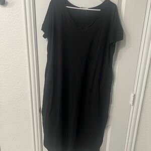 Zenana Outfitters Classic Black Top